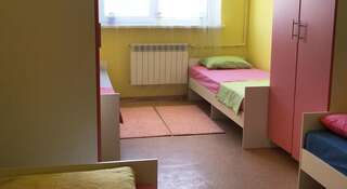 Гостиница Hostel Semeyniy Астрахань Кровать в общем четырехместном номере для женщин-3